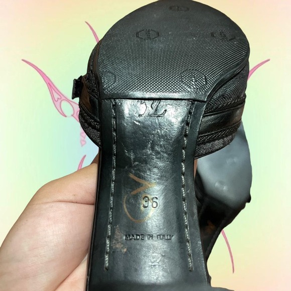 Vintage Louis Vuitton Pointed Toe Monogram Kitten Heels - Picture 8 of 8